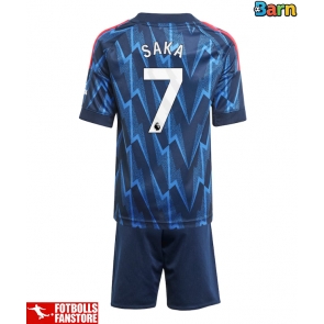 Arsenal Bukayo Saka #7 Bortatröja Barn 2025-26 Kortärmad (+ Korta byxor)