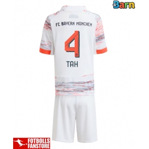 Bayern Munich Jonathan Tah #4 Bortatröja Barn 2025-26 Kortärmad (+ Korta byxor)