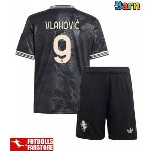 Juventus Dusan Vlahovic #9 Tredje Tröja Barn 2025-26 Kortärmad (+ Korta byxor)