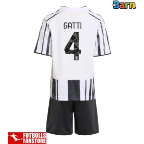 Juventus Federico Gatti #4 Hemmatröja Barn 2025-26 Kortärmad (+ Korta byxor)