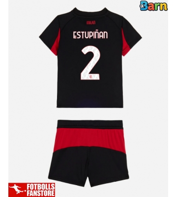 AC Milan Pervis Estupinan #2 Hemmatröja Barn 2025-26 Kortärmad (+ Korta byxor)