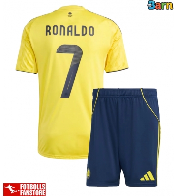Al-Nassr Cristiano Ronaldo #7 Hemmatröja Barn 2025-26 Kortärmad (+ Korta byxor)