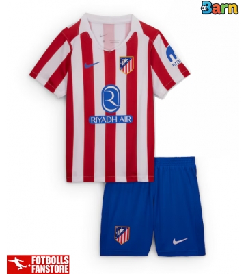 Atletico Madrid Hemmatröja Barn 2025-26 Kortärmad (+ Korta byxor)