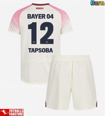 Bayer Leverkusen Edmond Tapsoba #12 Bortatröja Barn 2025-26 Kortärmad (+ Korta byxor)