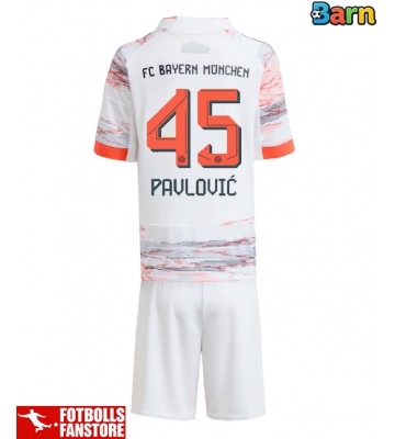 Bayern Munich Aleksandar Pavlovic #45 Bortatröja Barn 2025-26 Kortärmad (+ Korta byxor)