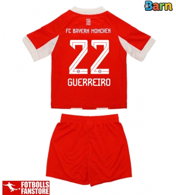 Bayern Munich Raphael Guerreiro #22 Hemmatröja Barn 2025-26 Kortärmad (+ Korta byxor)
