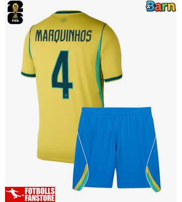 Brasilien Marquinhos #4 Hemmatröja Barn VM 2026 Kortärmad (+ Korta byxor)