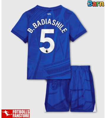 Chelsea Benoit Badiashile #5 Hemmatröja Barn 2025-26 Kortärmad (+ Korta byxor)