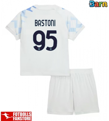 Inter Milan Alessandro Bastoni #95 Bortatröja Barn 2025-26 Kortärmad (+ Korta byxor)
