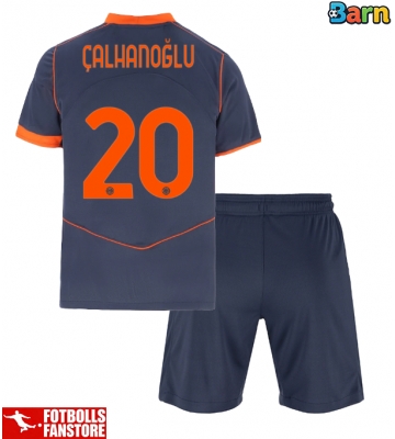 Inter Milan Hakan Calhanoglu #20 Tredje Tröja Barn 2025-26 Kortärmad (+ Korta byxor)