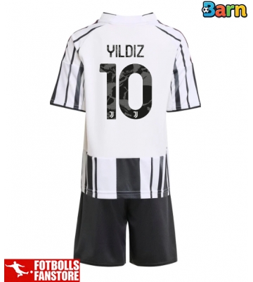 Juventus Kenan Yildiz #10 Hemmatröja Barn 2025-26 Kortärmad (+ Korta byxor)