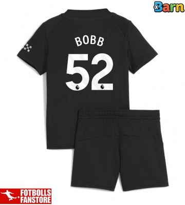 Manchester City Oscar Bobb #52 Bortatröja Barn 2025-26 Kortärmad (+ Korta byxor)