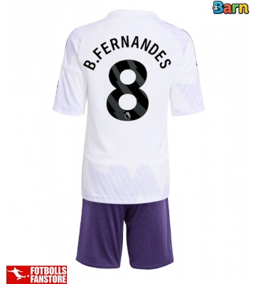 Manchester United Bruno Fernandes #8 Bortatröja Barn 2025-26 Kortärmad (+ Korta byxor)