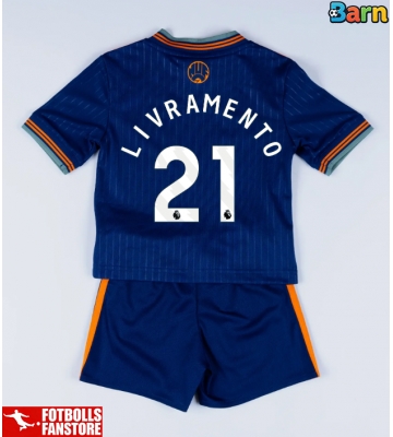 Newcastle United Tino Livramento #21 Tredje Tröja Barn 2025-26 Kortärmad (+ Korta byxor)