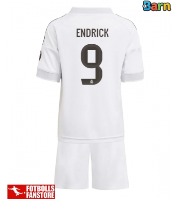 Real Madrid Endrick #9 Hemmatröja Barn 2025-26 Kortärmad (+ Korta byxor)