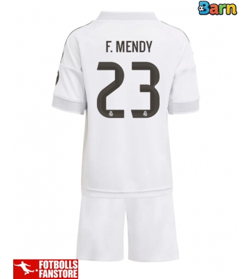 Real Madrid Ferland Mendy #23 Hemmatröja Barn 2025-26 Kortärmad (+ Korta byxor)