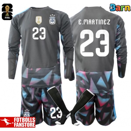 Argentina Emiliano Martinez #23 Målvakt Hemmatröja Barn VM 2026 Långärmad (+ Korta byxor)