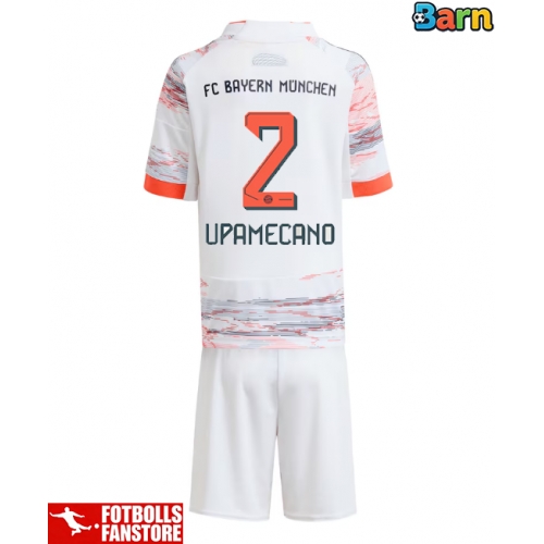 Bayern Munich Dayot Upamecano #2 Bortatröja Barn 2025-26 Kortärmad (+ Korta byxor)