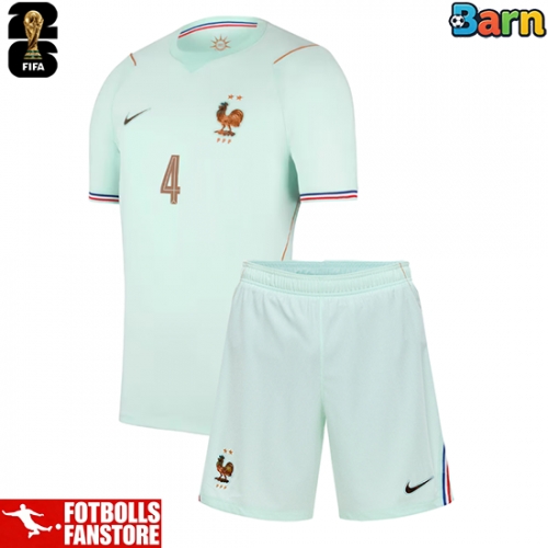 Frankrike Dayot Upamecano #4 Bortatröja Barn VM 2026 Kortärmad (+ Korta byxor)