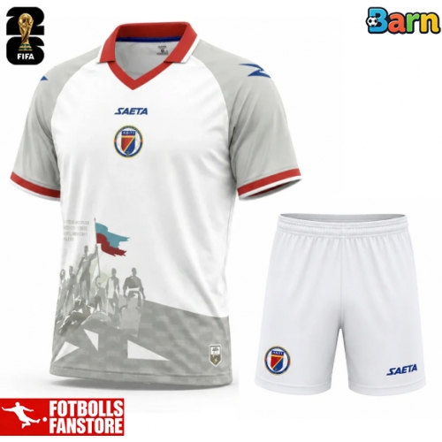 Haiti Bortatröja Barn VM 2026 Kortärmad (+ Korta byxor)