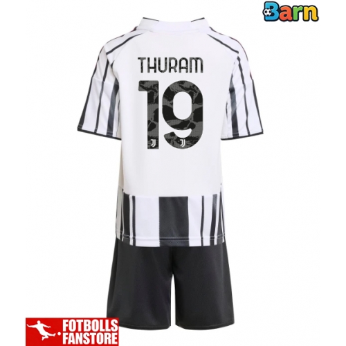 Juventus Khephren Thuram #19 Hemmatröja Barn 2025-26 Kortärmad (+ Korta byxor)