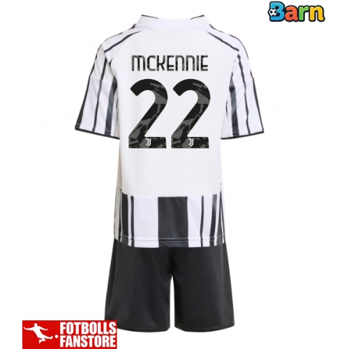 Juventus Weston McKennie #22 Hemmatröja Barn 2025-26 Kortärmad (+ Korta byxor)