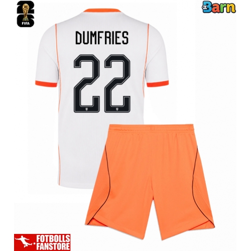 Nederländerna Denzel Dumfries #22 Bortatröja Barn VM 2026 Kortärmad (+ Korta byxor)