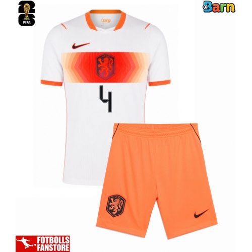 Nederländerna Virgil van Dijk #4 Bortatröja Barn VM 2026 Kortärmad (+ Korta byxor)