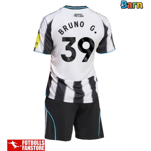 Newcastle United Bruno Guimaraes #39 Hemmatröja Barn 2025-26 Kortärmad (+ Korta byxor)