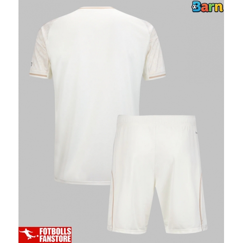 Nottingham Forest Bortatröja Barn 2025-26 Kortärmad (+ Korta byxor)