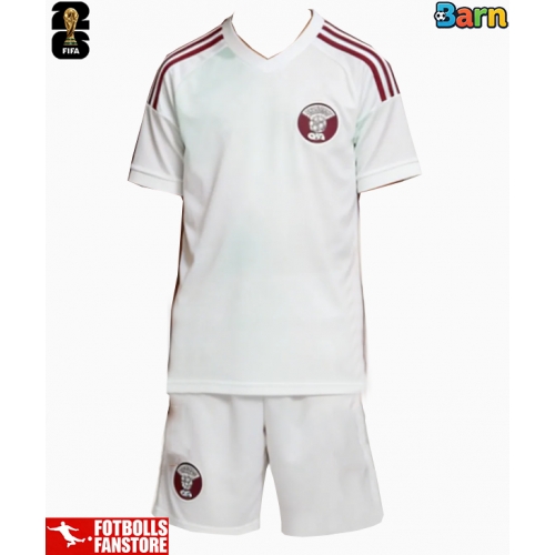 Qatar Bortatröja Barn VM 2026 Kortärmad (+ Korta byxor)