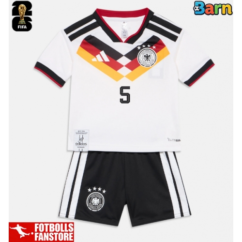 Tyskland Aleksandar Pavlovic #5 Hemmatröja Barn VM 2026 Kortärmad (+ Korta byxor)